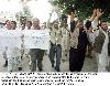 Next picture :: Journalists shout slogans during protest demonstration  to condemn the Israeli military