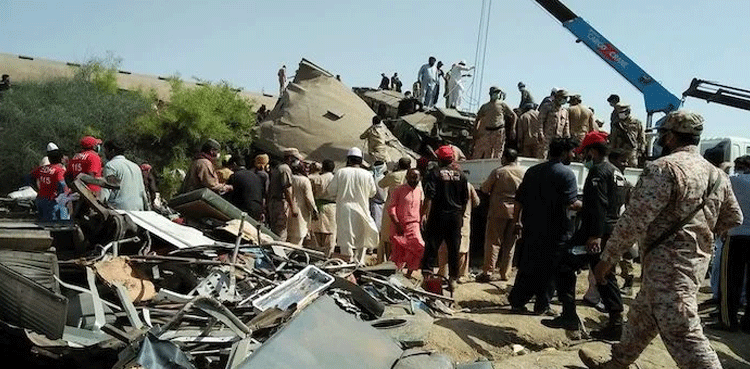 گھوٹکی ٹرین حادثے سے متعلق معلومات کیلئے ہیلپ ڈیسک قائم ، فون نمبرز جاری