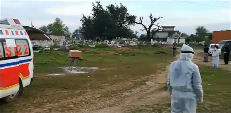 کراچی میں کرونا سے مرنے والوں کے لیے نیا قبرستان بن گیا