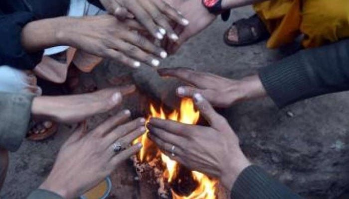 بلوچستان کے کئی اضلاع میں خون جماتی سردی